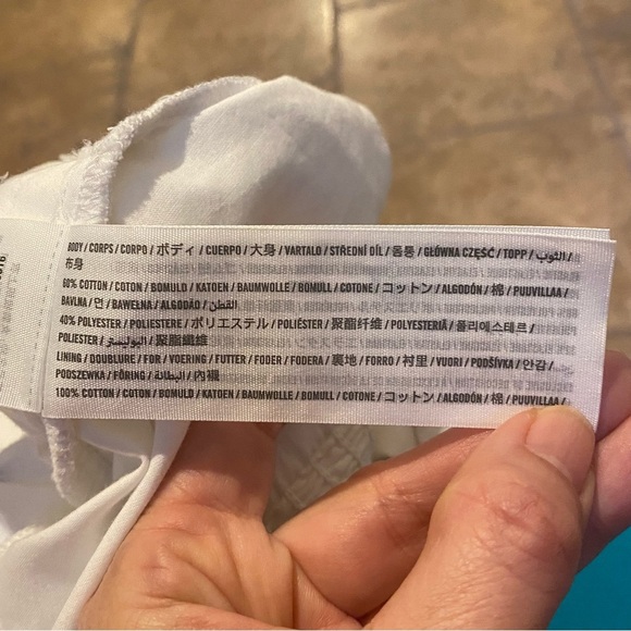 NWT~ABERCROMBIE & FITCH Pleated White Puff Sleeve Cropped Top Size Medium - Picture 7 of 8